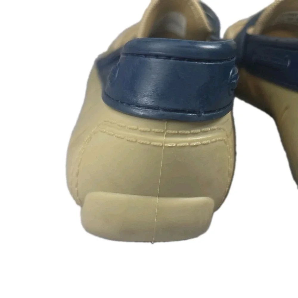 Robert Wayne Footwear brand floats